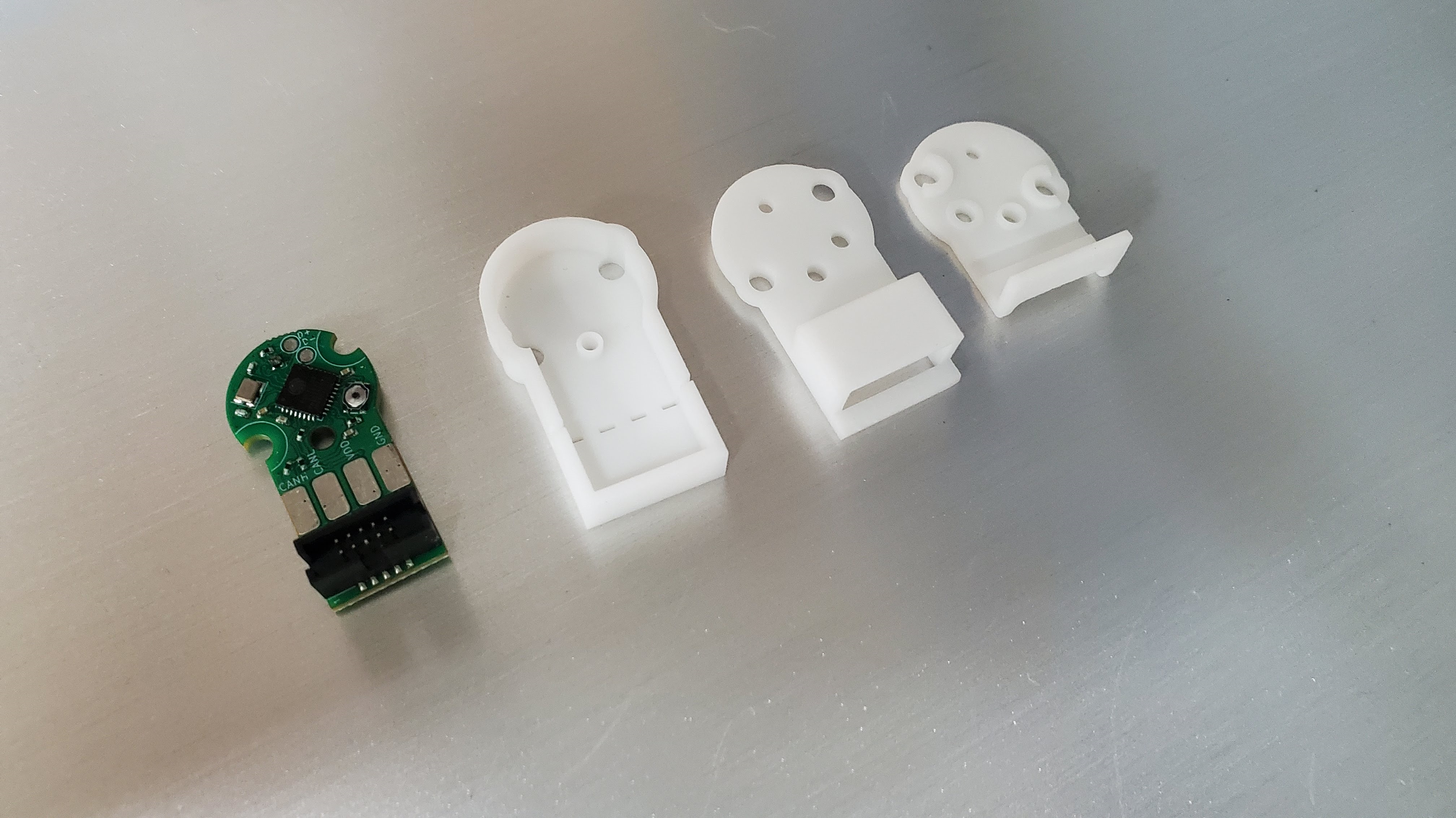 Canandmag with casing parts